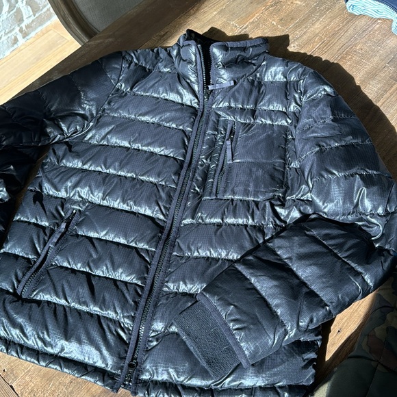 Jcrew black puffer coat and green camo vest, size S and XS, classic, christmas - Picture 4 of 5